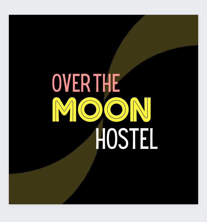 Over The Moon Hostel บ้านห้วยทราย ภายนอก รูปภาพ